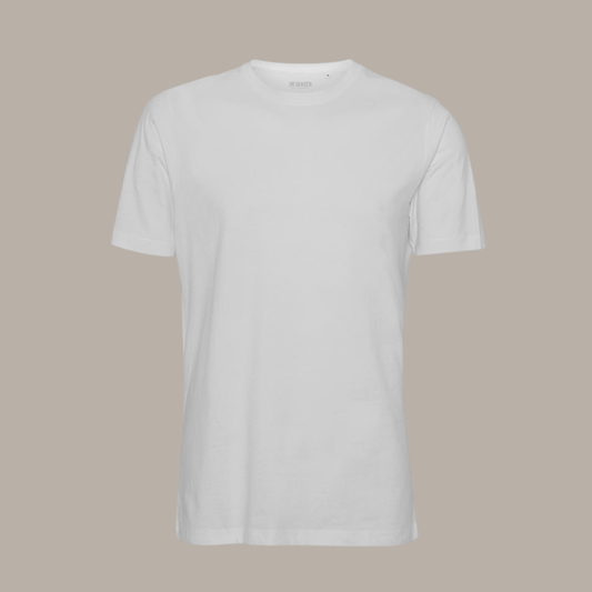 JM Skagens t-shirt producert i 100% Økologisk Øko-Tex certificeret Bomuld. Denne Herre t-shirt er fremstillet i regular fit og her vist i farven Hvid